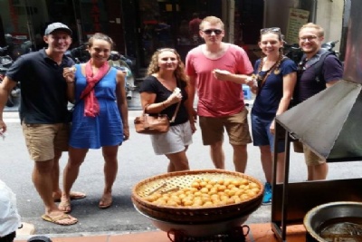 Hanoi street food tour - 3 hours - Lunch time